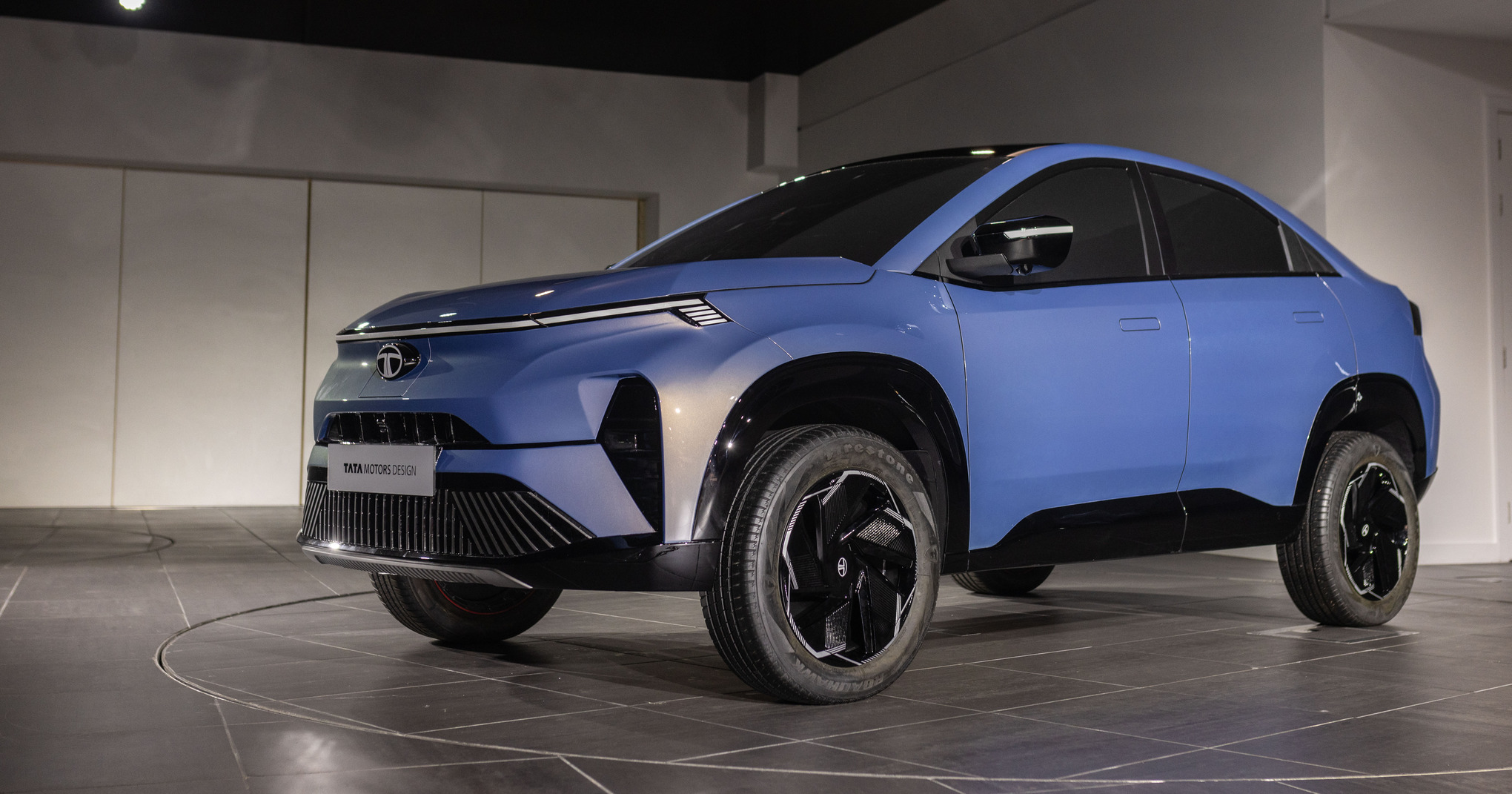 Tata Curvv EV coupe SUV launched with prices starting from ₹17.49 lakh Tata Curvv EV coupe SUV launched with prices starting from ₹17.49 lakh